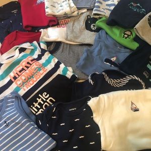 Lot of Carter’s Boys Bodysuits Size 6 months